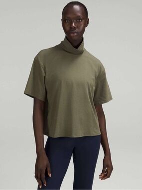 Lululemon Relaxed-Fit Cotton-Blend Mockneck T-Shirt